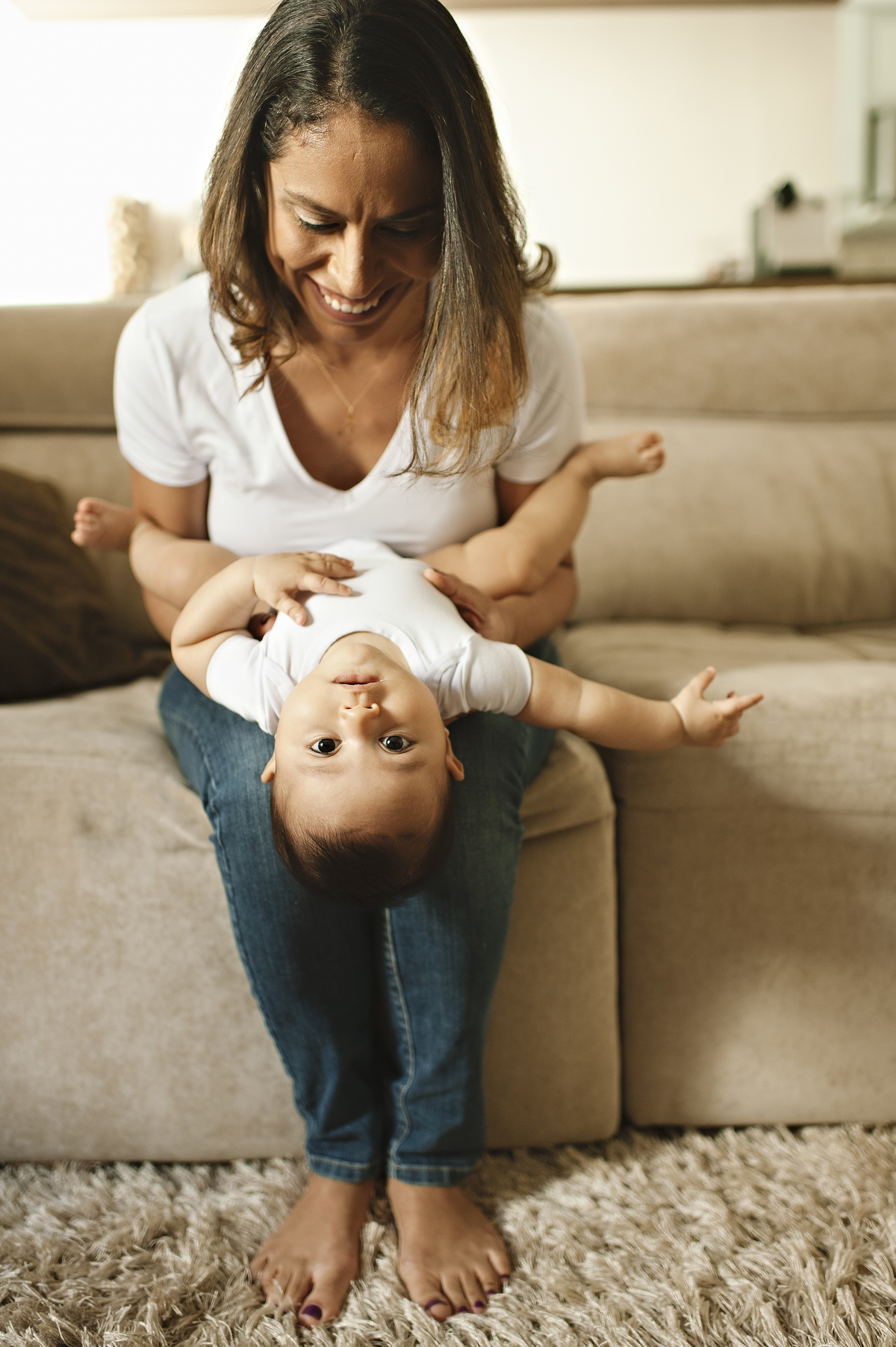 foto de bebê, acompanhamento fotográfico de bebês, ensaio lifestyle, melhor fotógrafa newborn do Rio, embaixadora da ABFRN no Rio de Janeiro, fotografia infantil, acompanhamento quadrimestral, acompanhamento trimestral, fotografia infantil na barra
