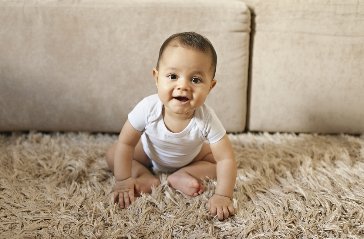 foto de bebê, acompanhamento fotográfico de bebês, ensaio lifestyle, melhor fotógrafa newborn do Rio, embaixadora da ABFRN no Rio de Janeiro, fotografia infantil, acompanhamento quadrimestral, acompanhamento trimestral, fotografia infantil na barra
