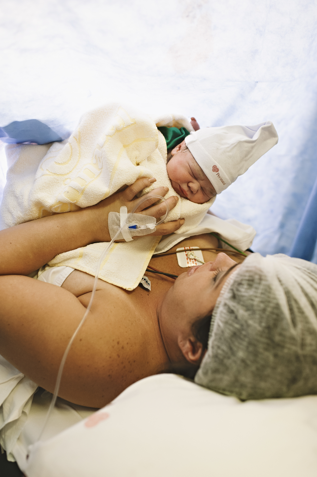 fotografia de parto, parto, registro fotofráfico de parto, melhor fotógrafa newborn do Rio, embaixadora da ABFRN, cesárea, parto humanizado, fotógrafa de parto, fotógrafa newborn, perinatal, rita rodrigues fotografia