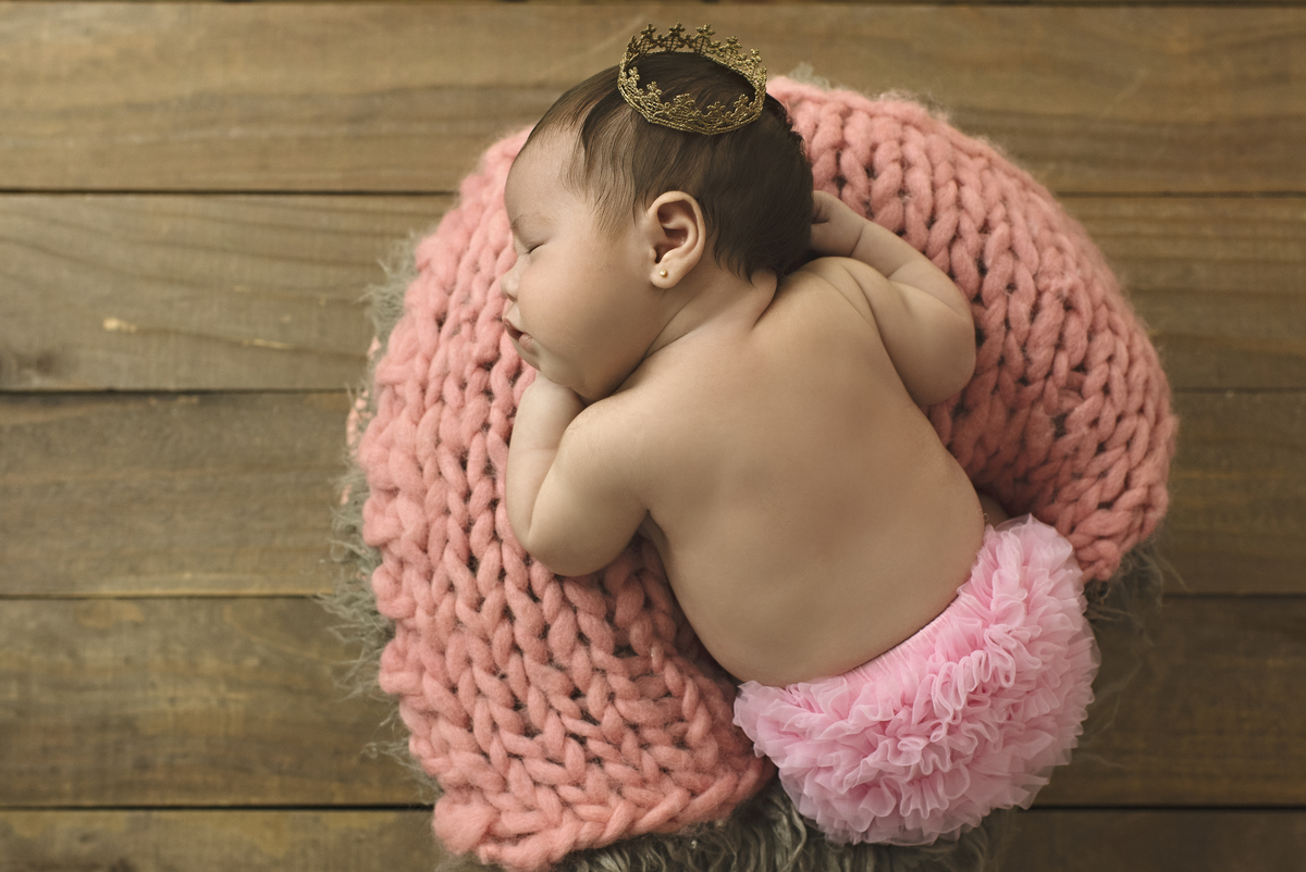 fotografia newborn, foto de recém-nascido, newborn barra da tijuca, melhor fotógrafa newborn do Rio, embaixadora da ABFRN, melhor fotógrafa de recém-nascidos do Rio, estúdio na barra da tijuca, ensaio newborn barra, rita rodrigues fotografia