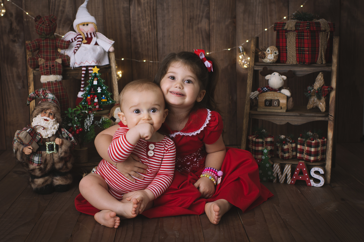 mini sessão de natal solidário, fotos de natal, ensaio de natal, fotografia infantil, foto de bebê, acompanhamento de bebês, acompanhamento fotográfico de bebês, estúdio fotográfico infantil Barra da Tijuca, melhor fotógrafa de bebês