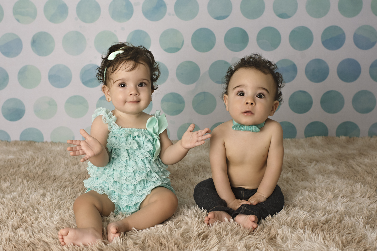 acompanhamento de bebê, acompanhamento fotográfico barra da tijuca, acompanhamento de gêmeos, fotos de gêmeos, acompanhamento trimestral, acompanhamento quadrimestral, fotos de bebê, fotografia infantil, estúdio fotográfico barra da tijuca