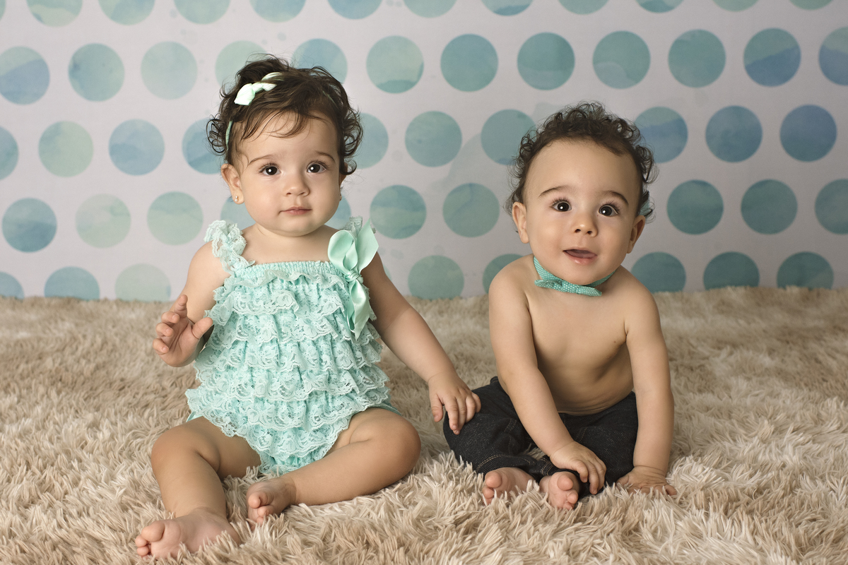 acompanhamento de bebê, acompanhamento fotográfico barra da tijuca, acompanhamento de gêmeos, fotos de gêmeos, acompanhamento trimestral, acompanhamento quadrimestral, fotos de bebê, fotografia infantil, estúdio fotográfico barra da tijuca