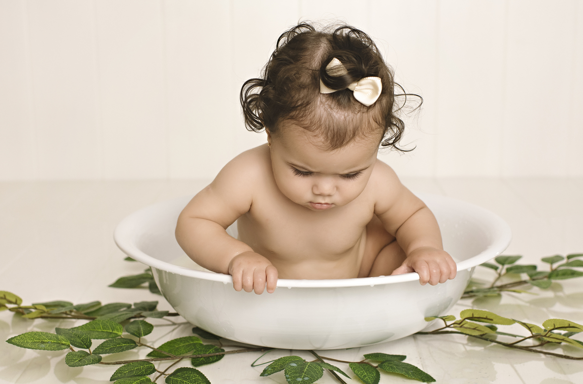 milk bath, banho de flores, banho de frutas, banho de bebê, banho de leite, ensaio milk bath, acompanhamento de bebê, milk bath barra da tijuca, banho de flores barra da tijuca, melhor fotógrafa de bebês da barra da tijuca, melhor fotógrafa newborn