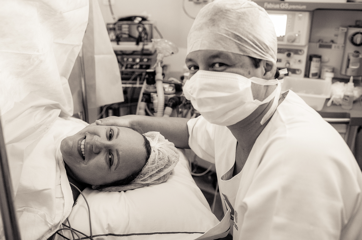 fotografia de parto, fotos de parto, perinatal barra, cesárea, parto humanizado, parto normal, parto natural, cesariana, melhor fotógrafa newborn no rio, best newborn photographer in rio, fotografia newborn barra da tijuca, newborn barra da tijuca


