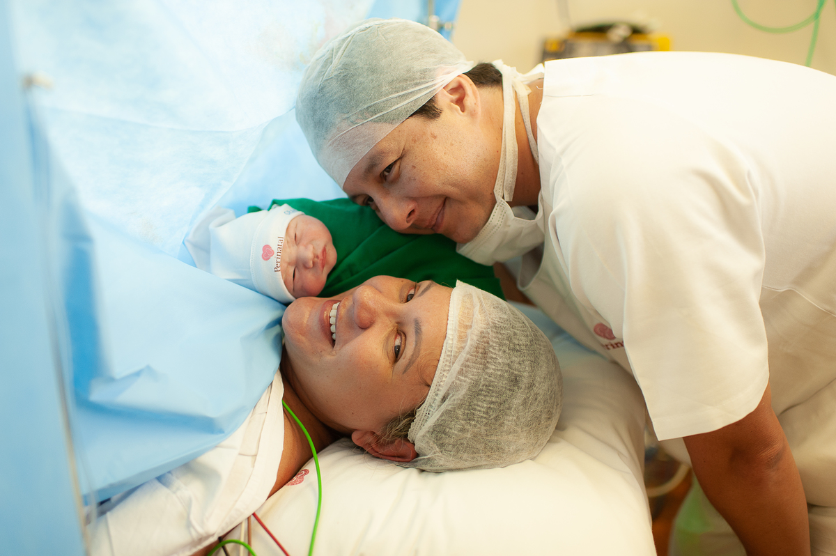 fotografia de parto, fotos de parto, perinatal barra, cesárea, parto humanizado, parto normal, parto natural, cesariana, melhor fotógrafa newborn no rio, best newborn photographer in rio, fotografia newborn barra da tijuca, newborn barra da tijuca


