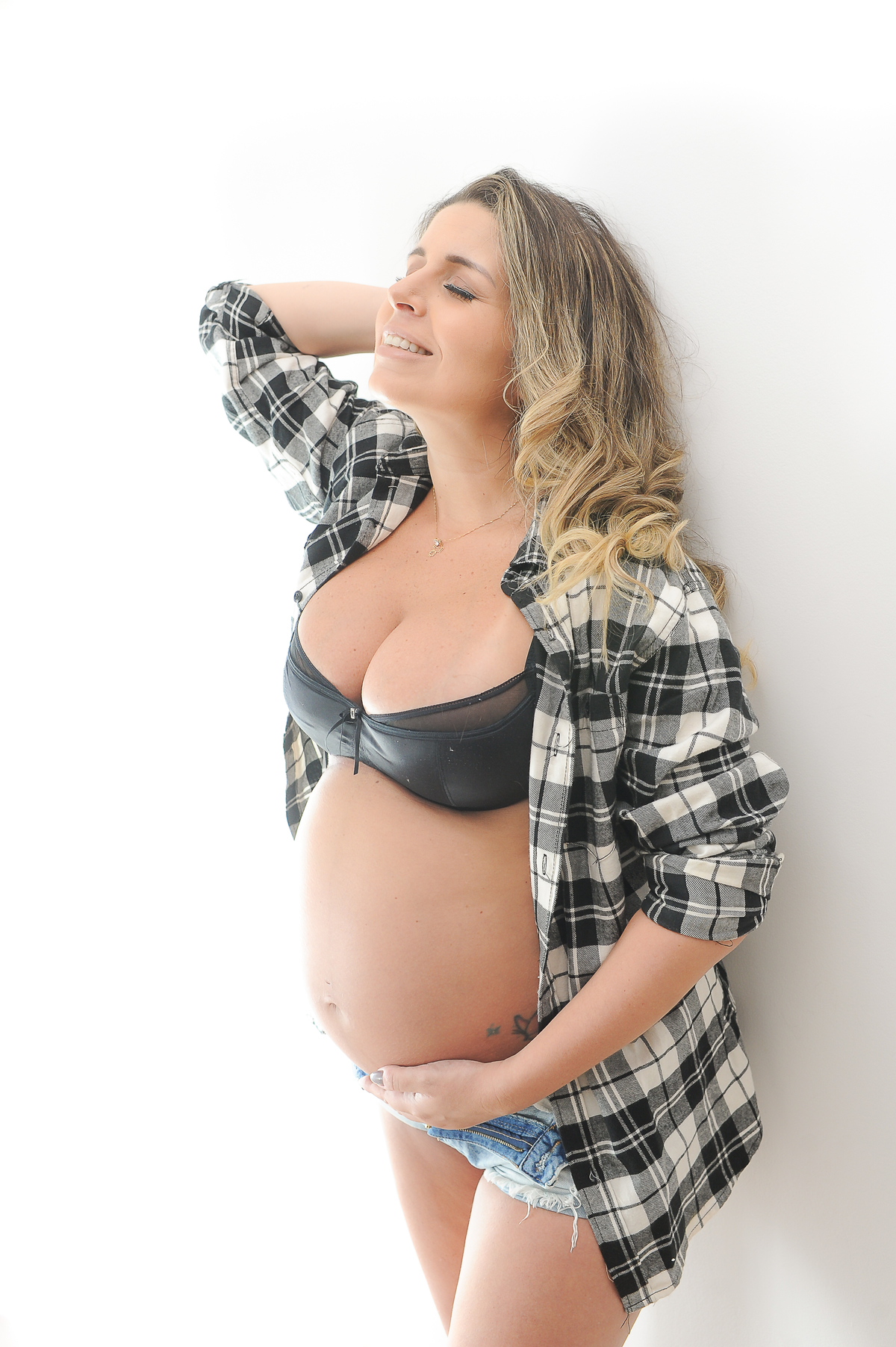 ensaio gestante, ensaio gestante barra da tijuca, ensaio gestante em estúdio, fotos de gestante, gestação saudável, gestante linda, ensaio gestante rio de janeiro, melhor fotógrafa newborn no rio, newborn barra da tijuca