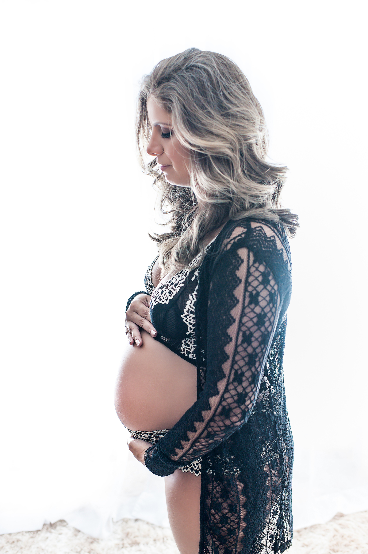 gestante rio de janeiro, gestante barra da tijuca, gestante em estúdio, cabelo e maquiagem incluídos, fotos de gestante, ensaio de gestante, gestação saudável, registro da gravidez, lindas fotos de gestante, trio gestante parto e newborn