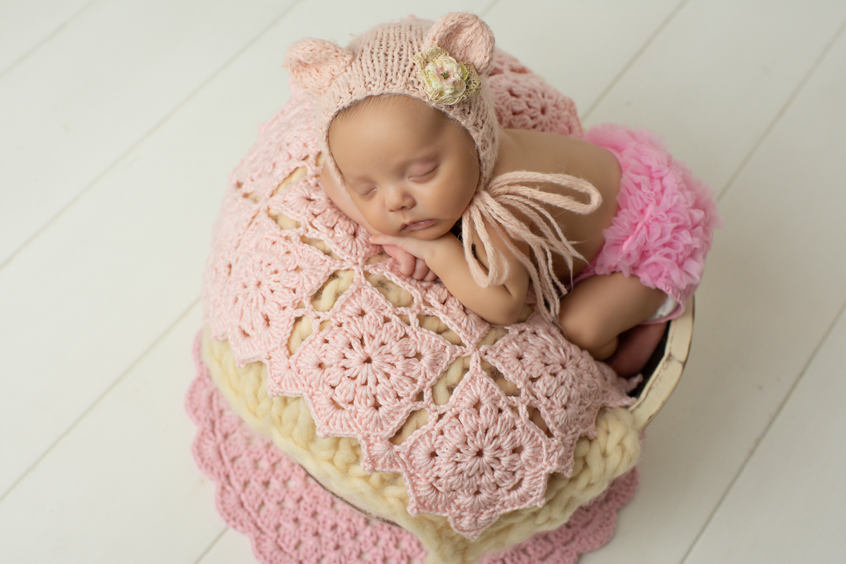 melhor fotógrafa newborn, newborn barra da tijuca, newborn barra, melhor estúdio newborn, parto gestante e newborn, ensaio newborn barra, best newborn photographer, foto de bebê, newborn em estúdio
