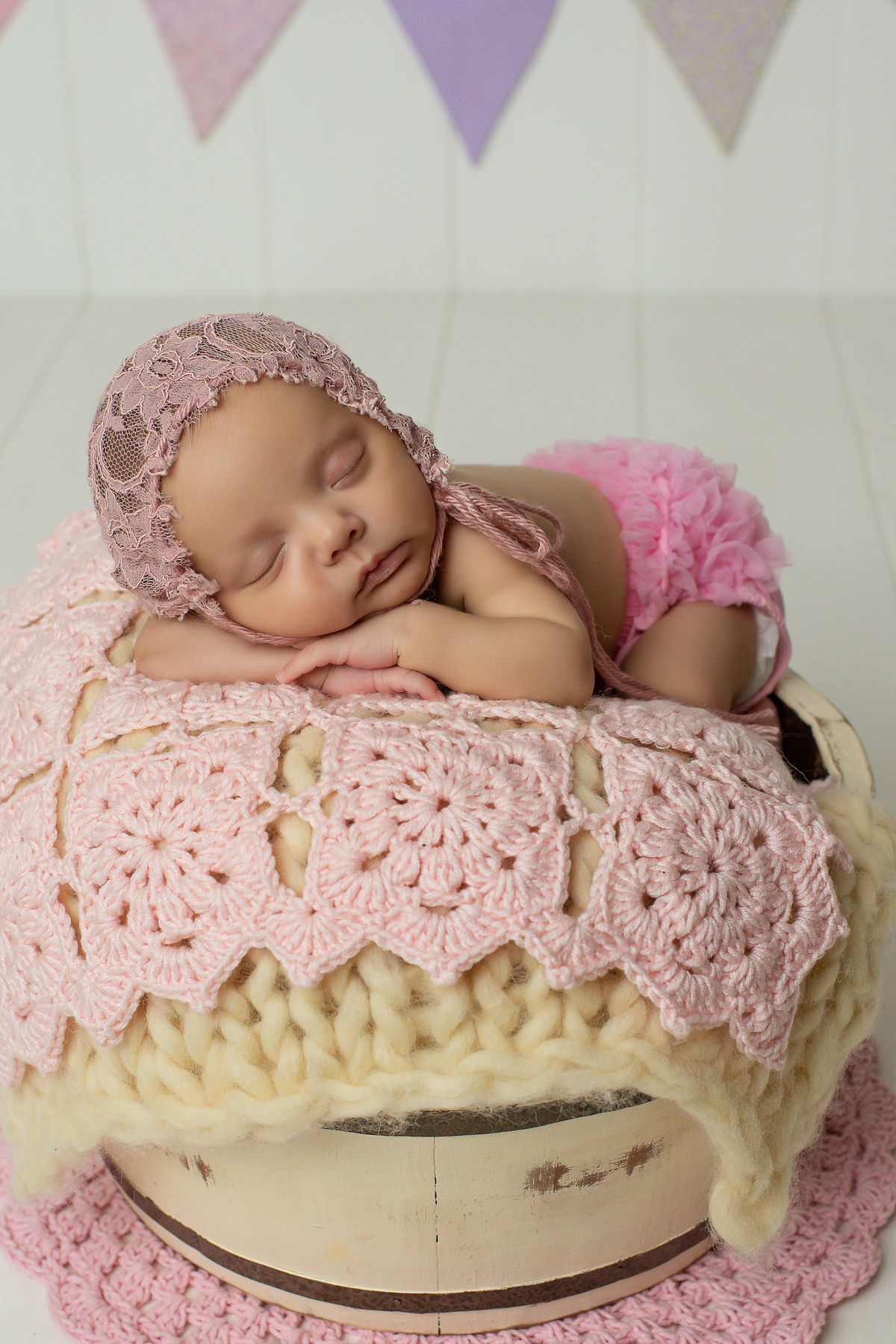 melhor fotógrafa newborn, newborn barra da tijuca, newborn barra, melhor estúdio newborn, parto gestante e newborn, ensaio newborn barra, best newborn photographer, foto de bebê, newborn em estúdio
