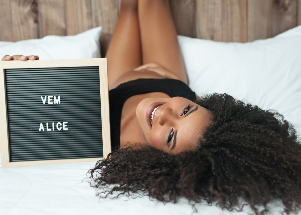 ensaio gestante barra da tijuca, gestante em estúdio, gestante casual, fotos de gestante, ensaio de gestante elegante, ensaio de gestante casual