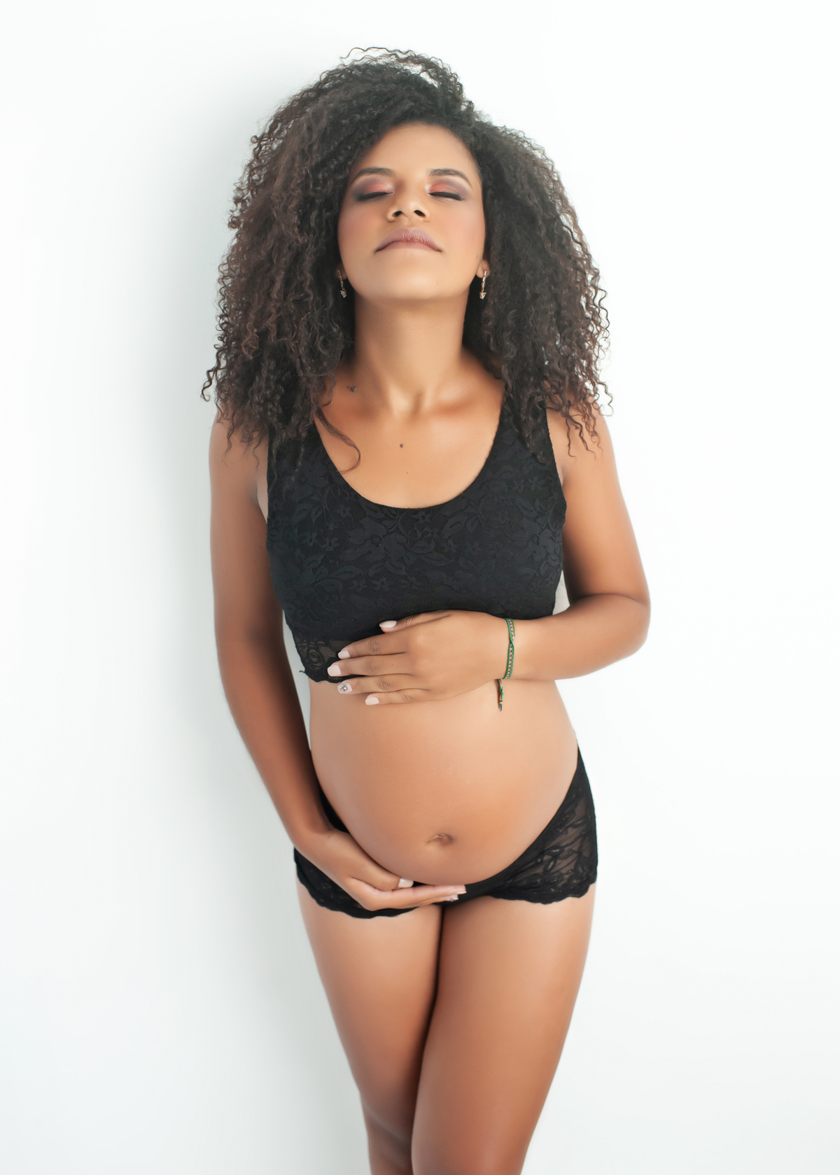 ensaio gestante barra da tijuca, gestante em estúdio, gestante casual, fotos de gestante, ensaio de gestante elegante, ensaio de gestante casual