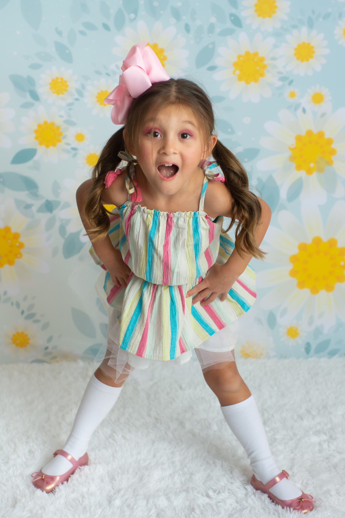 ensaio de menina, tres jolie, ensaio fotográfico infantil, ensaio infantil barra da tijuca, melhor fotógrafa infantil, fotógrafa newborn, fotógrafa gestante, fotógrafa de família, estúdio barra da tijuca