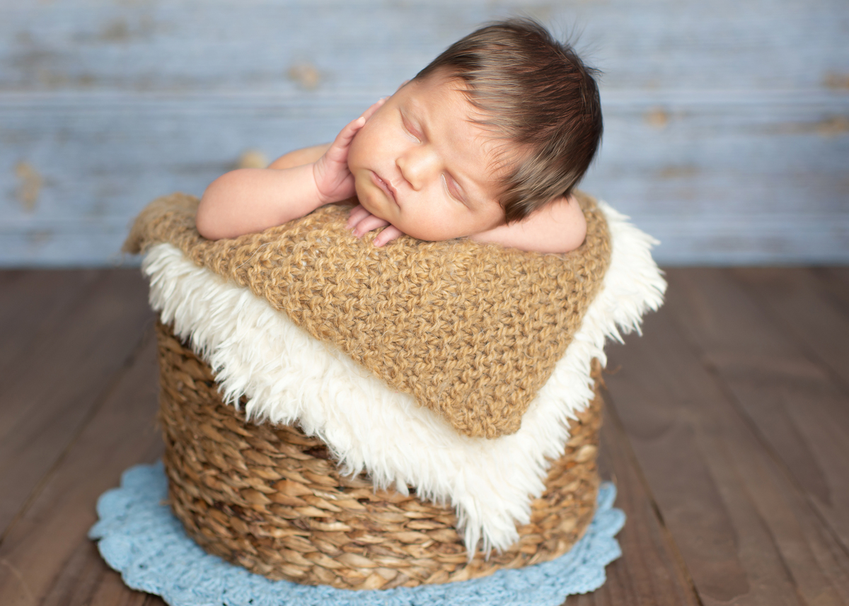 gestante barra da tijuca, gestante em estudio, gestante rio de janeiro, newborn barra da tijuca, melhor fotografa newborn do rio, newborn rio de janeiro, parto cesarea, fotografia de parto, fotografia newborn, foto de bebe, estudio newborn, recem nascido