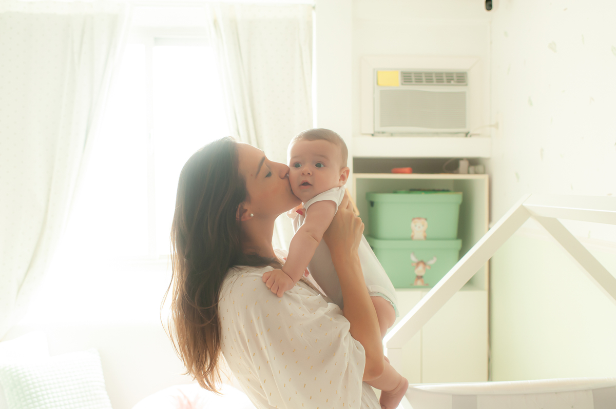 ensaio de familia, ensaio lifestyle, ensaio em casa, ensaio de bebe em casa, fotografia de familia, fotos de familia, fotos de bebe, foto de bebe em casa, registro do dia a dia do bebe, fotos newborn, newborn barra, foto de parto, foto de gestante 