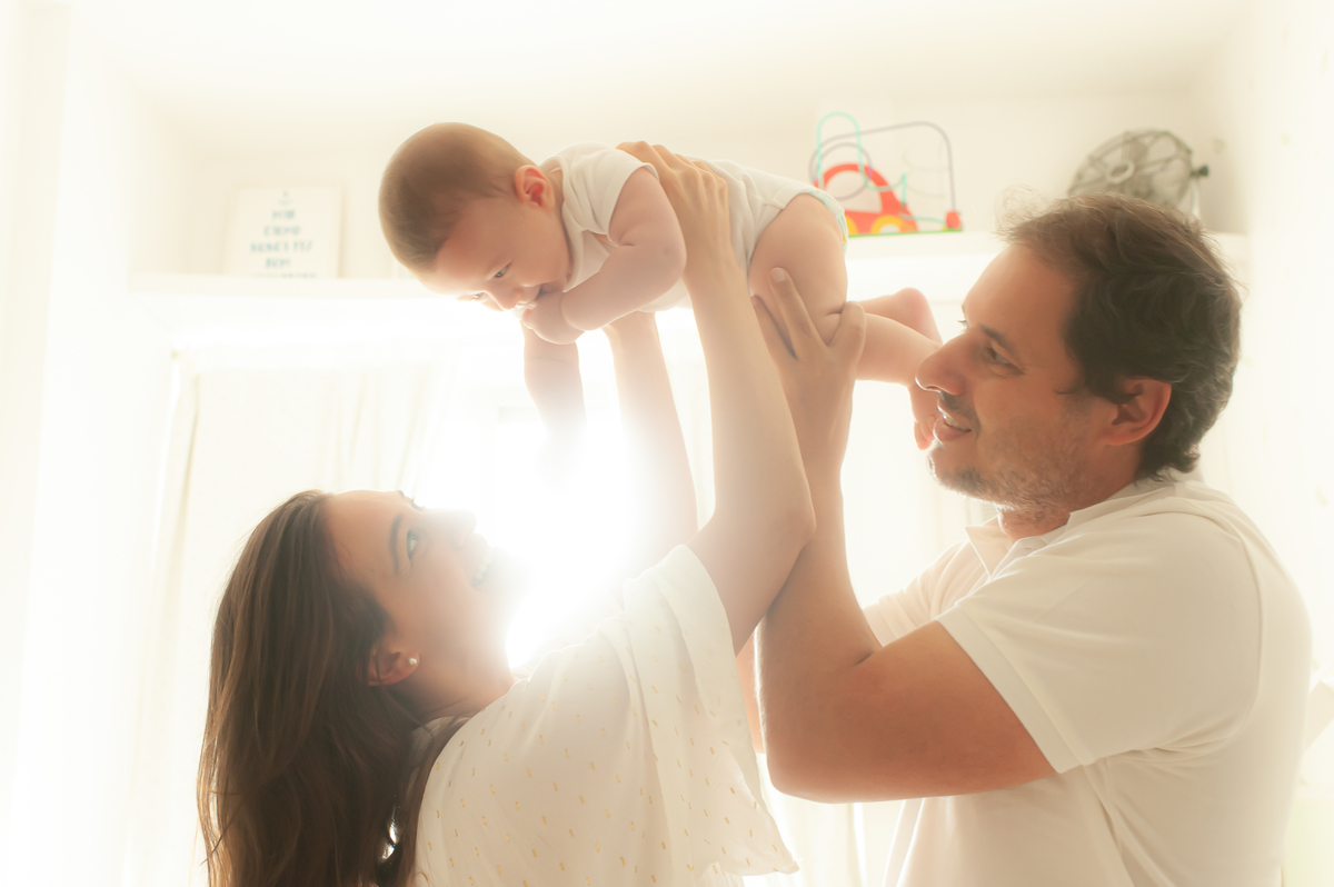 ensaio de familia, ensaio lifestyle, ensaio em casa, ensaio de bebe em casa, fotografia de familia, fotos de familia, fotos de bebe, foto de bebe em casa, registro do dia a dia do bebe, fotos newborn, newborn barra, foto de parto, foto de gestante 