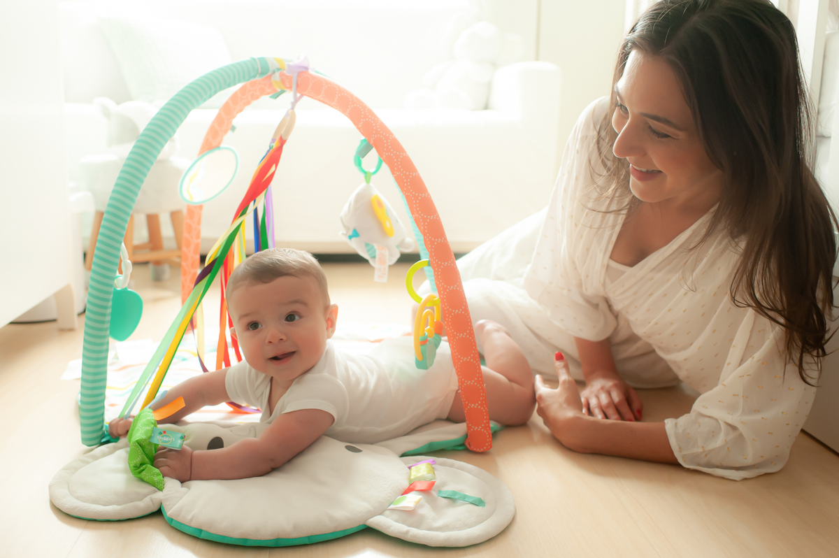 ensaio de familia, ensaio lifestyle, ensaio em casa, ensaio de bebe em casa, fotografia de familia, fotos de familia, fotos de bebe, foto de bebe em casa, registro do dia a dia do bebe, fotos newborn, newborn barra, foto de parto, foto de gestante 