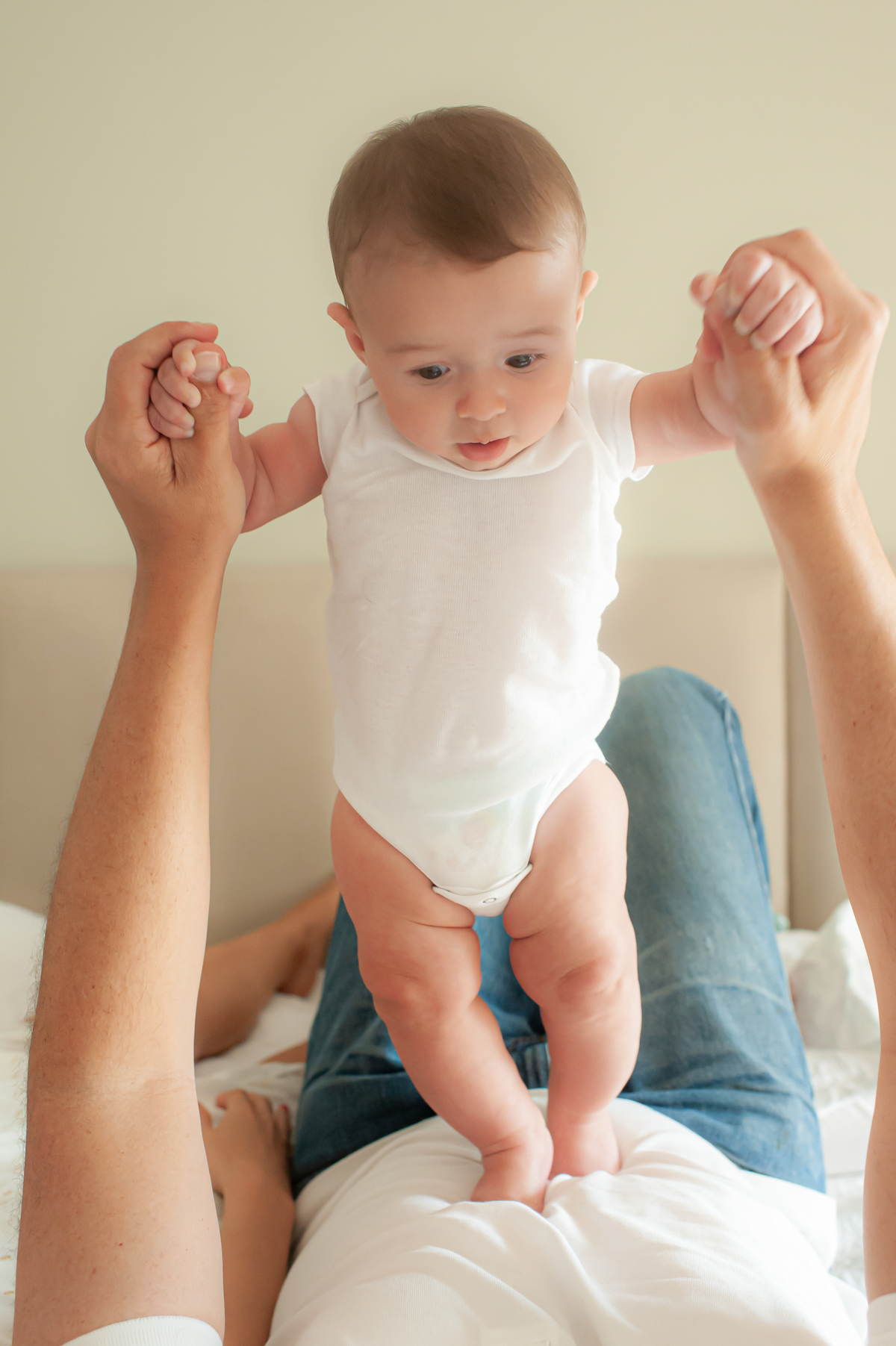 ensaio de familia, ensaio lifestyle, ensaio em casa, ensaio de bebe em casa, fotografia de familia, fotos de familia, fotos de bebe, foto de bebe em casa, registro do dia a dia do bebe, fotos newborn, newborn barra, foto de parto, foto de gestante 