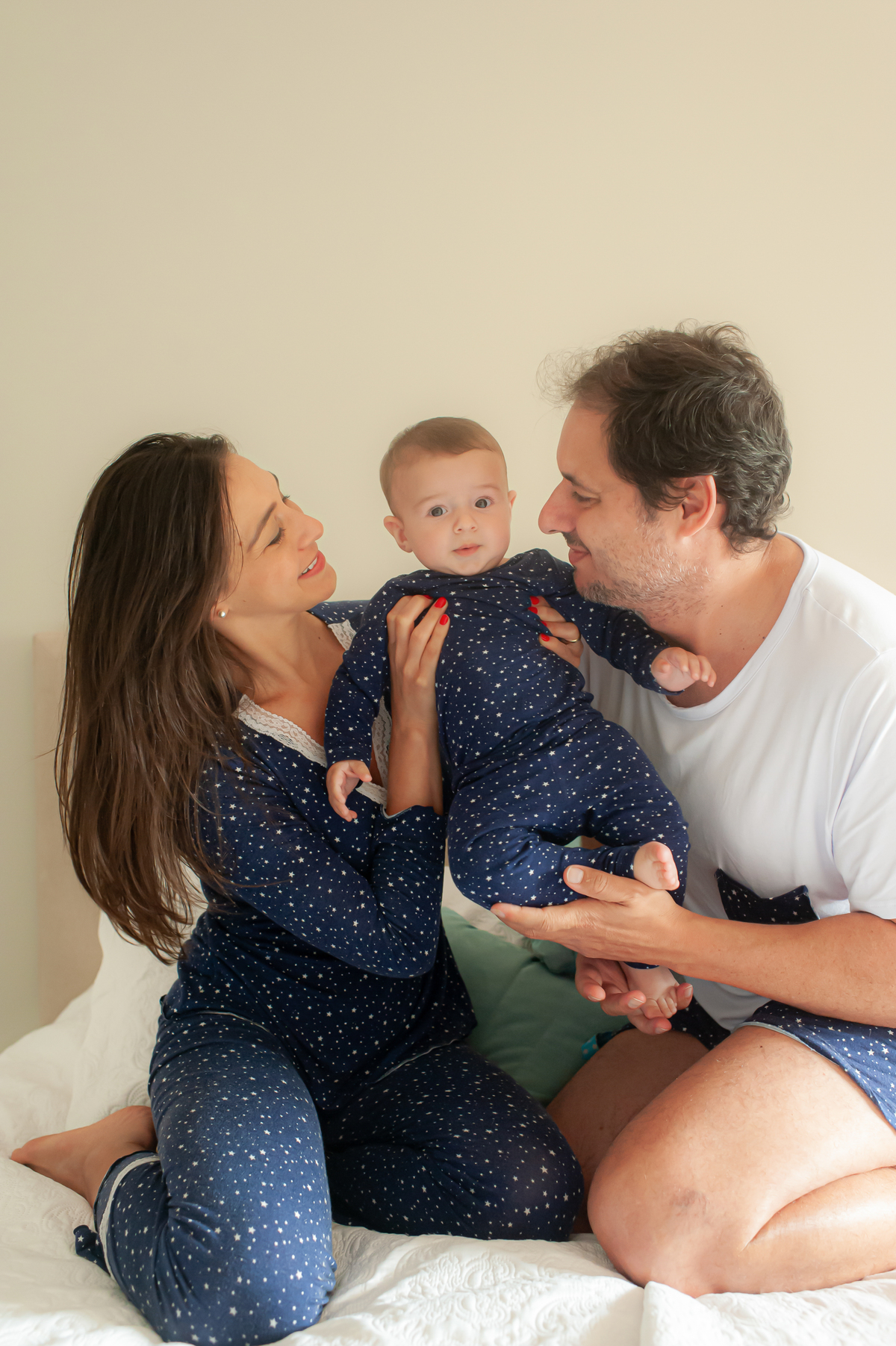 ensaio de familia, ensaio lifestyle, ensaio em casa, ensaio de bebe em casa, fotografia de familia, fotos de familia, fotos de bebe, foto de bebe em casa, registro do dia a dia do bebe, fotos newborn, newborn barra, foto de parto, foto de gestante 