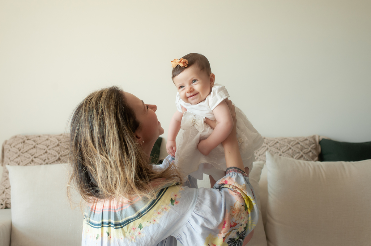 ensaio de familia, ensaio lifestyle, ensaio em casa, ensaio de bebe em casa, fotografia de familia, fotos de familia, fotos de bebe, foto de bebe em casa, registro do dia a dia do bebe, fotos newborn, newborn barra, foto de parto, foto de gestante 