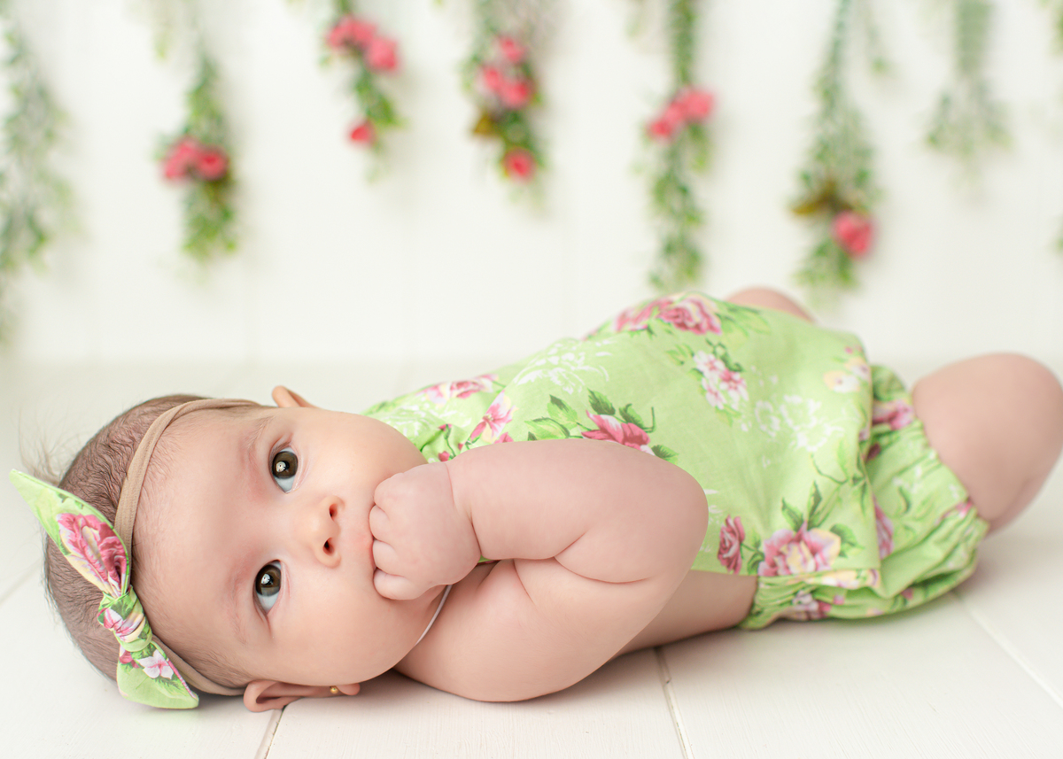 foto de bebe, acompanhamento fotografico de bebe, acompanhamento trimestral, ensaio infantil barra da tijuca, newborn barra da tijuca, melhor fotografa de bebes, melhor fotografa newborn, melhor estudio infantil da barra, lindas fotos de bebes