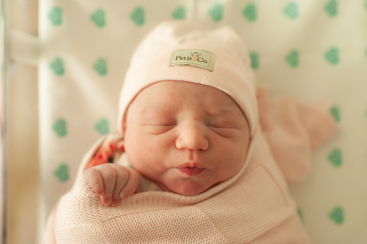 fotografia de parto, foto de parto, registro fotografico de parto, parto cesarea, fotos de cesarea, fotografa de parto, foto de nascimento, foto de parto na perinatal, melhor fotografa de partos