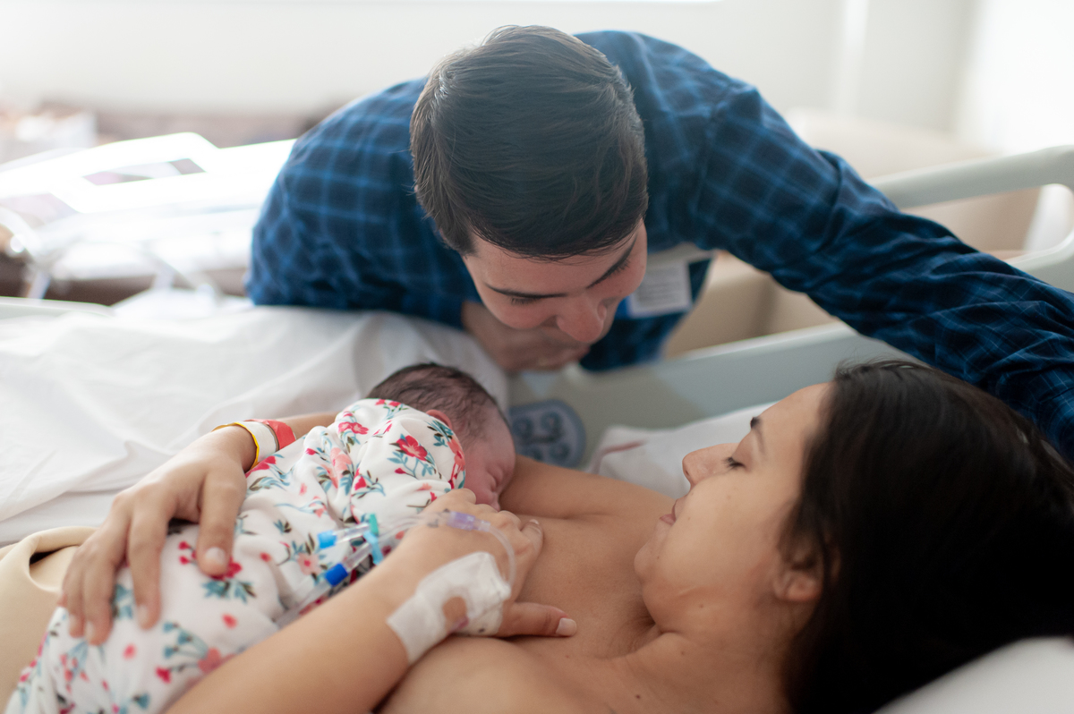 fotografia de parto, foto de parto, registro fotografico de parto, parto cesarea, fotos de cesarea, fotografa de parto, foto de nascimento, foto de parto na perinatal, melhor fotografa de partos