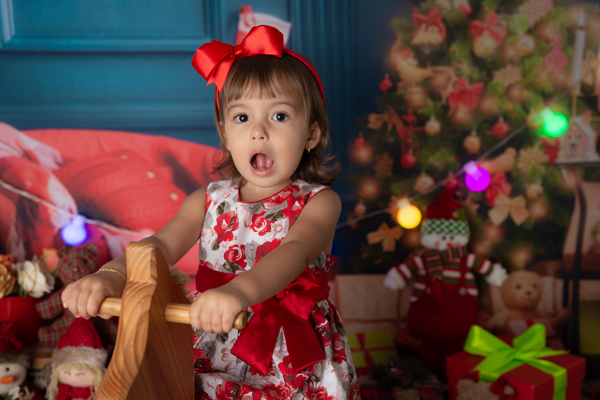 Mini sessão de Natal, mini sessão de natal 2020, fotos de natal, fotos de bebê, ensaio natalino, estúdio fotográfico infantil, ensaio de natal barra da tijuca, melhor fotógrafa de bebês da Barra da Tijuca, melhor fotógrafa newborn do Rio, acompanhamento 