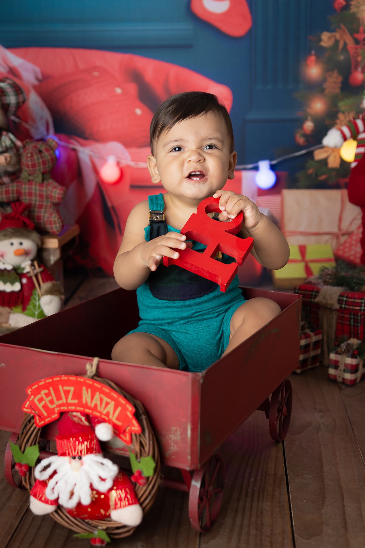 Mini sessão de Natal, mini sessão de natal 2020, fotos de natal, fotos de bebê, ensaio natalino, estúdio fotográfico infantil, ensaio de natal barra da tijuca, melhor fotógrafa de bebês da Barra da Tijuca, melhor fotógrafa newborn do Rio, acompanhamento 