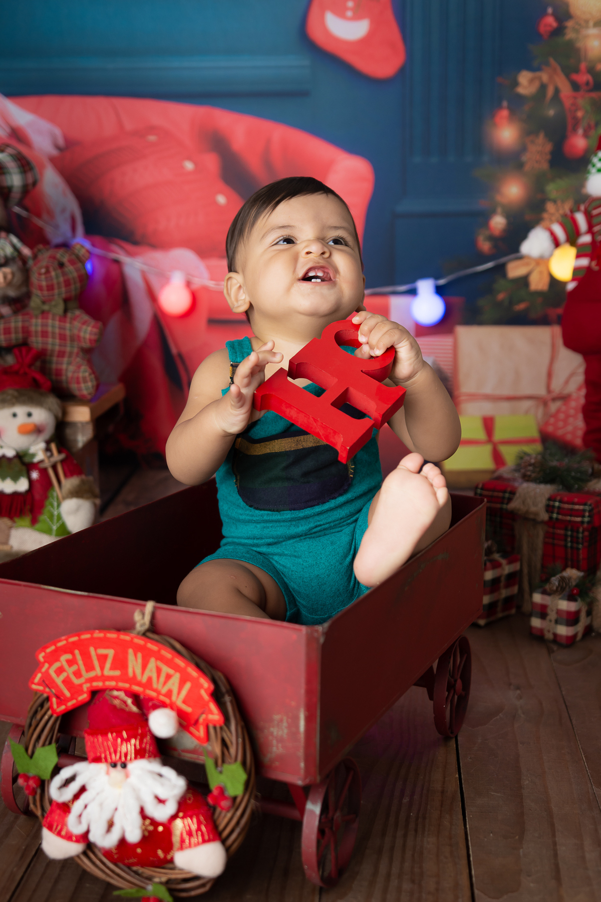 Mini sessão de Natal, mini sessão de natal 2020, fotos de natal, fotos de bebê, ensaio natalino, estúdio fotográfico infantil, ensaio de natal barra da tijuca, melhor fotógrafa de bebês da Barra da Tijuca, melhor fotógrafa newborn do Rio, acompanhamento 