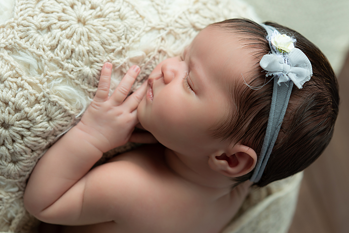 ensaio newborn, newborn barra da tijuca, fotos newborn barra da tijuca, melhor fotógrafa newborn do Rio, best newborn photographer in Rio, fotos de recém-nascidos, ensaio de recém-nascido, book de bebê, fotos de bebê, estudio fotográfico barra da tijuca 