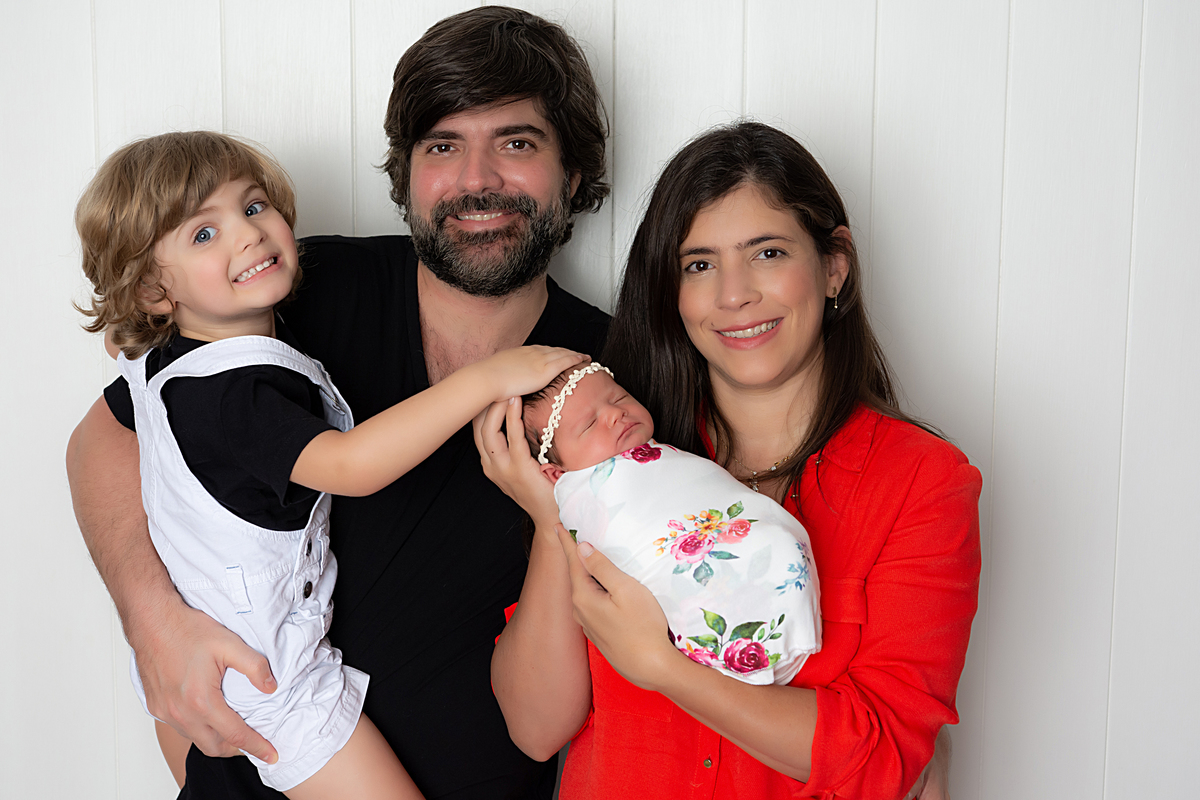 ensaio newborn, newborn barra da tijuca, fotos newborn barra da tijuca, melhor fotógrafa newborn do Rio, best newborn photographer in Rio, fotos de recém-nascidos, ensaio de recém-nascido, book de bebê, fotos de bebê, estudio fotográfico barra da tijuca 