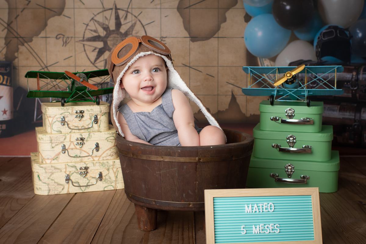 Mini sessão de Natal, mini sessão de natal 2020, fotos de natal, fotos de bebê, ensaio natalino, estúdio fotográfico infantil, ensaio de natal barra da tijuca, melhor fotógrafa de bebês da Barra da Tijuca, melhor fotógrafa newborn do Rio, acompanhamento 