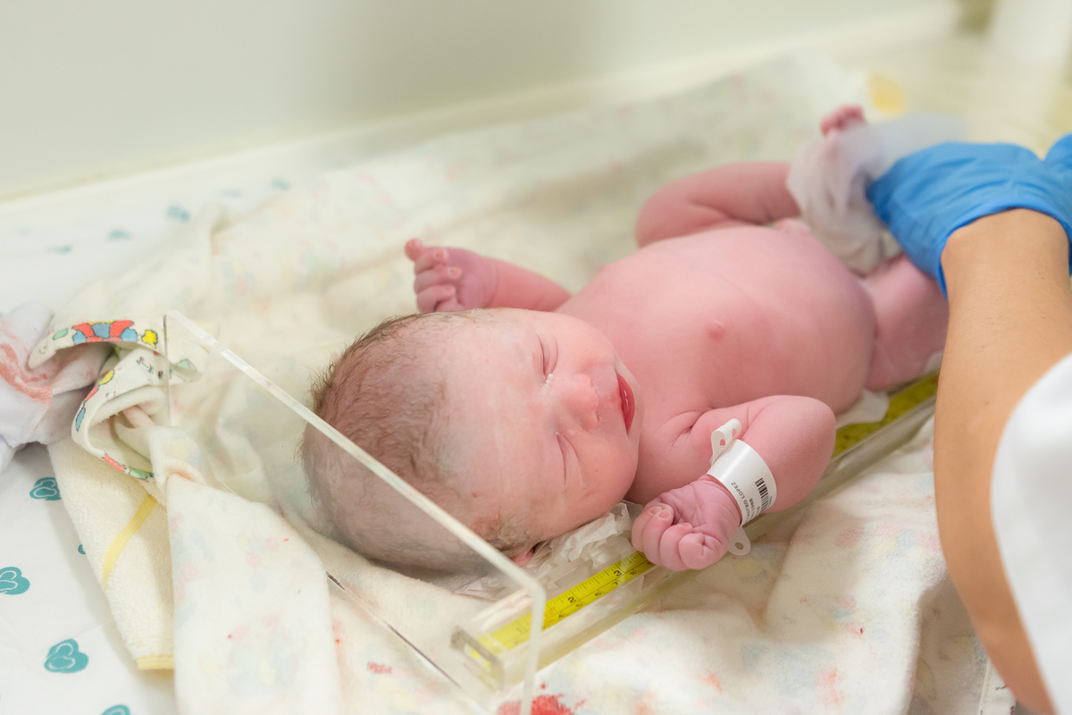 fotografia de parto, foto de parto, parto cesarea, cesarea humanizada, fotos na maternidade, perinatal, perinatal barra, fotógrafa de parto, fotografia newborn, newborn barra da tijuca, newborn rio de janeiro, melhor fotógrafa newborn, fotos de bebê barra