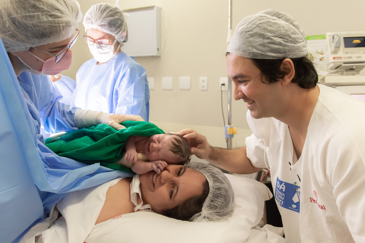 fotografia de parto, fotos de parto, fotos na maternidade, fotos de bebe barra da tijuca, newborn barra da tijuca, newborn rio de janeiro, melhor fotógrafa newborn do rio, fotografia newborn barra, melhores fotos de parto, perinatal, perinatal barra