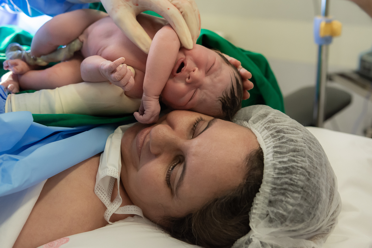 fotografia de parto, fotos de parto, fotos na maternidade, fotos de bebe barra da tijuca, newborn barra da tijuca, newborn rio de janeiro, melhor fotógrafa newborn do rio, fotografia newborn barra, melhores fotos de parto, perinatal, perinatal barra