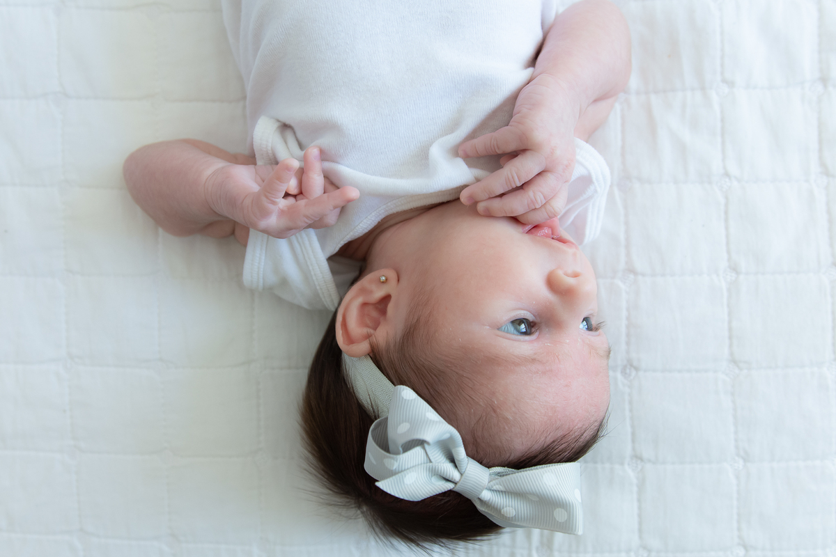 acompanhamento de bebês, acompanhamento fotográfico de bebês, acompanhamento lifestyle, ensaio lifestyle, ensaio de família, fotos de família, newborn barra da tijuca, fotografia newborn, melhor fotógrafa newborn do Rio, fotos de família, newborn barra