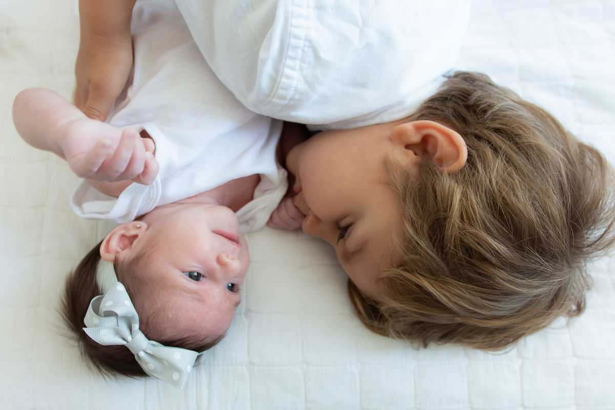 acompanhamento de bebês, acompanhamento fotográfico de bebês, acompanhamento lifestyle, ensaio lifestyle, ensaio de família, fotos de família, newborn barra da tijuca, fotografia newborn, melhor fotógrafa newborn do Rio, fotos de família, newborn barra