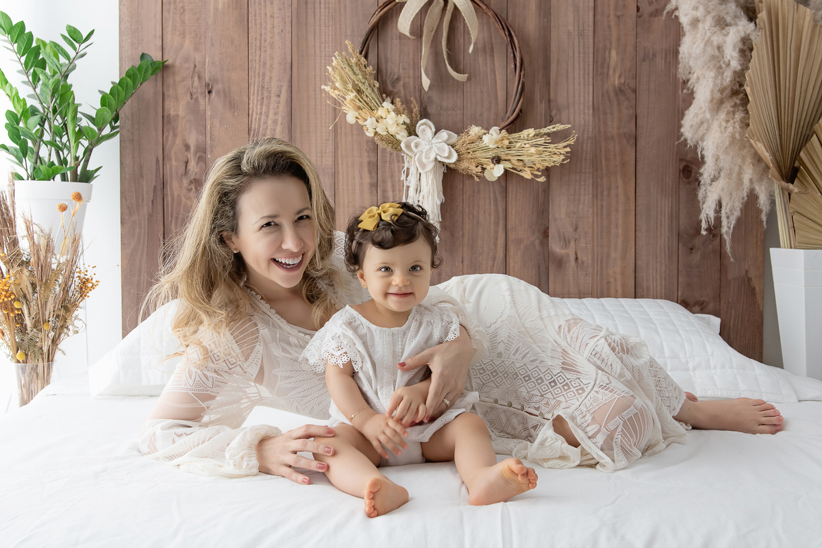 foto de dia das mães, mini sessão de dia das mães, ensaio de dia das mães, fotos de bebê, ensaio infantil barra da tijuca, ensaio de família barra da tijuca, newborn barra da tijuca, melhor fotógrafa newborn do Rio, estúdio infantil barra da tijuca