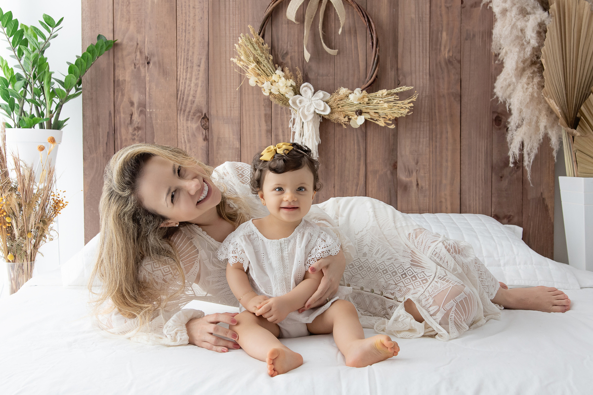 foto de dia das mães, mini sessão de dia das mães, ensaio de dia das mães, fotos de bebê, ensaio infantil barra da tijuca, ensaio de família barra da tijuca, newborn barra da tijuca, melhor fotógrafa newborn do Rio, estúdio infantil barra da tijuca