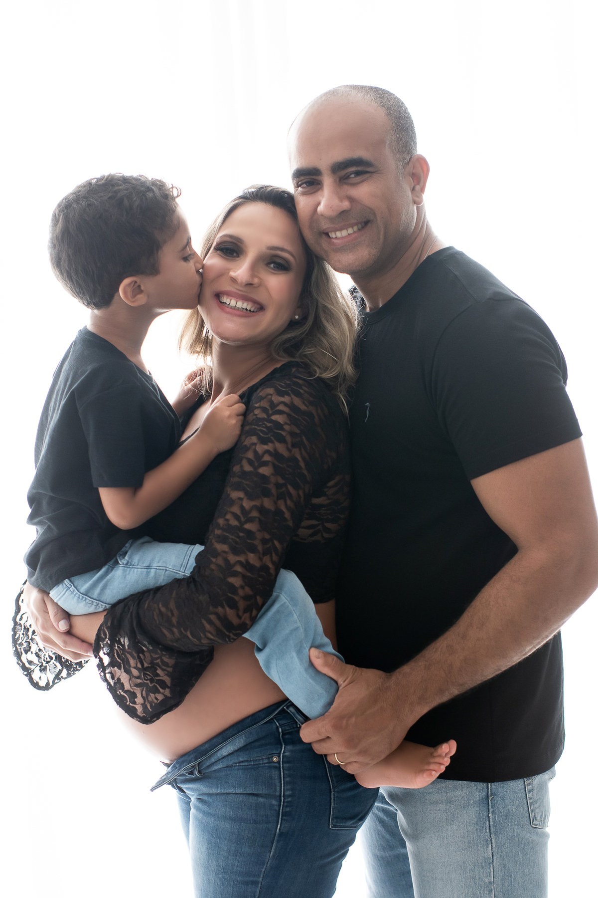 ensaio gestante, gestante em estúdio, ensaio gestante atemporal, moderno e casual, gestante barra da tijuca, gestante linda, estúdio gestante barra da tijuca, gestação saudável, fotos clássicas de gestante, book gestante, fotos de grávida, gravidez