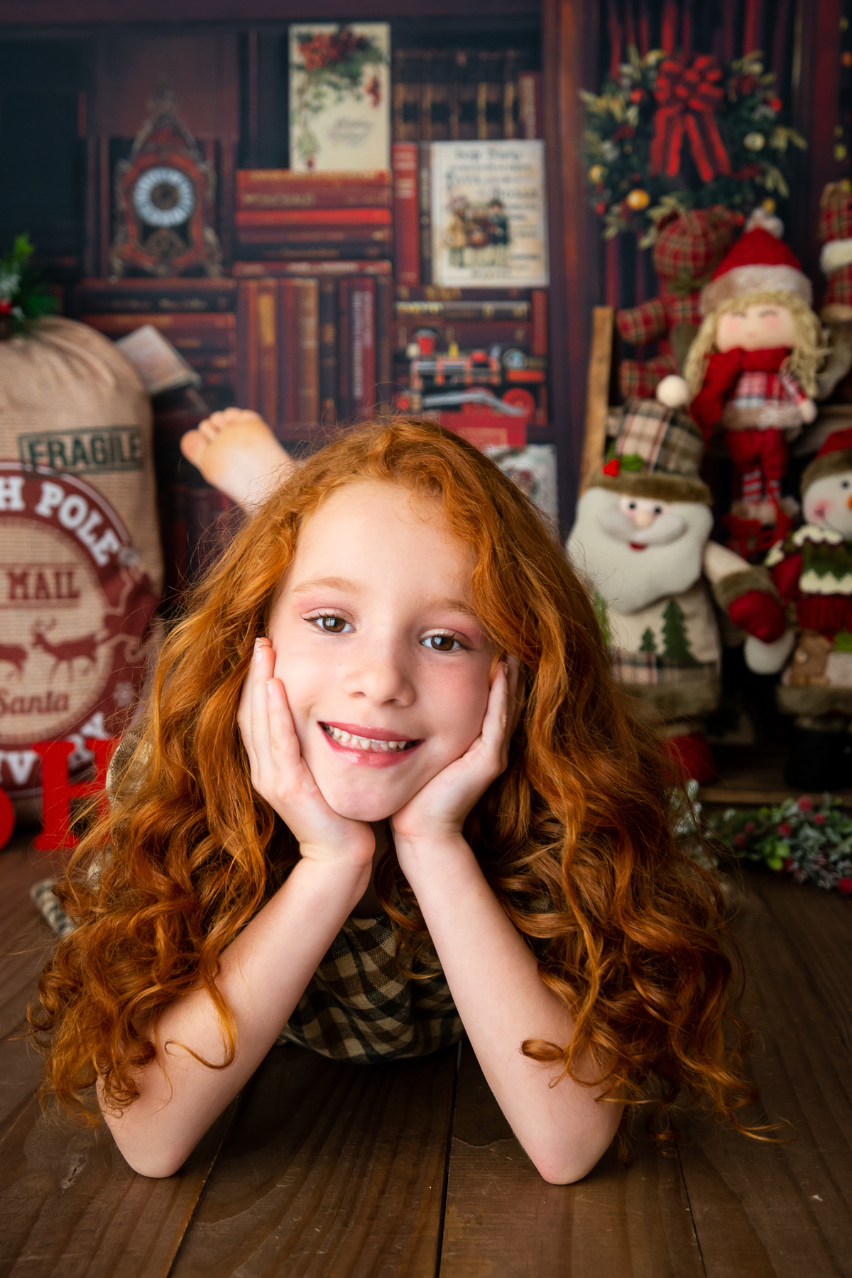 natal 2021, Mini Sessão de Natal, fotos de Natal, sessão de Natal Barra da Tijuca, Estúdio Barra da Tijuca, ensaio infantil barra, newborn barra, fotografia newborn, editorial de natal, modelo profissional, ruivas, melhor fotografa newborn do Rio
