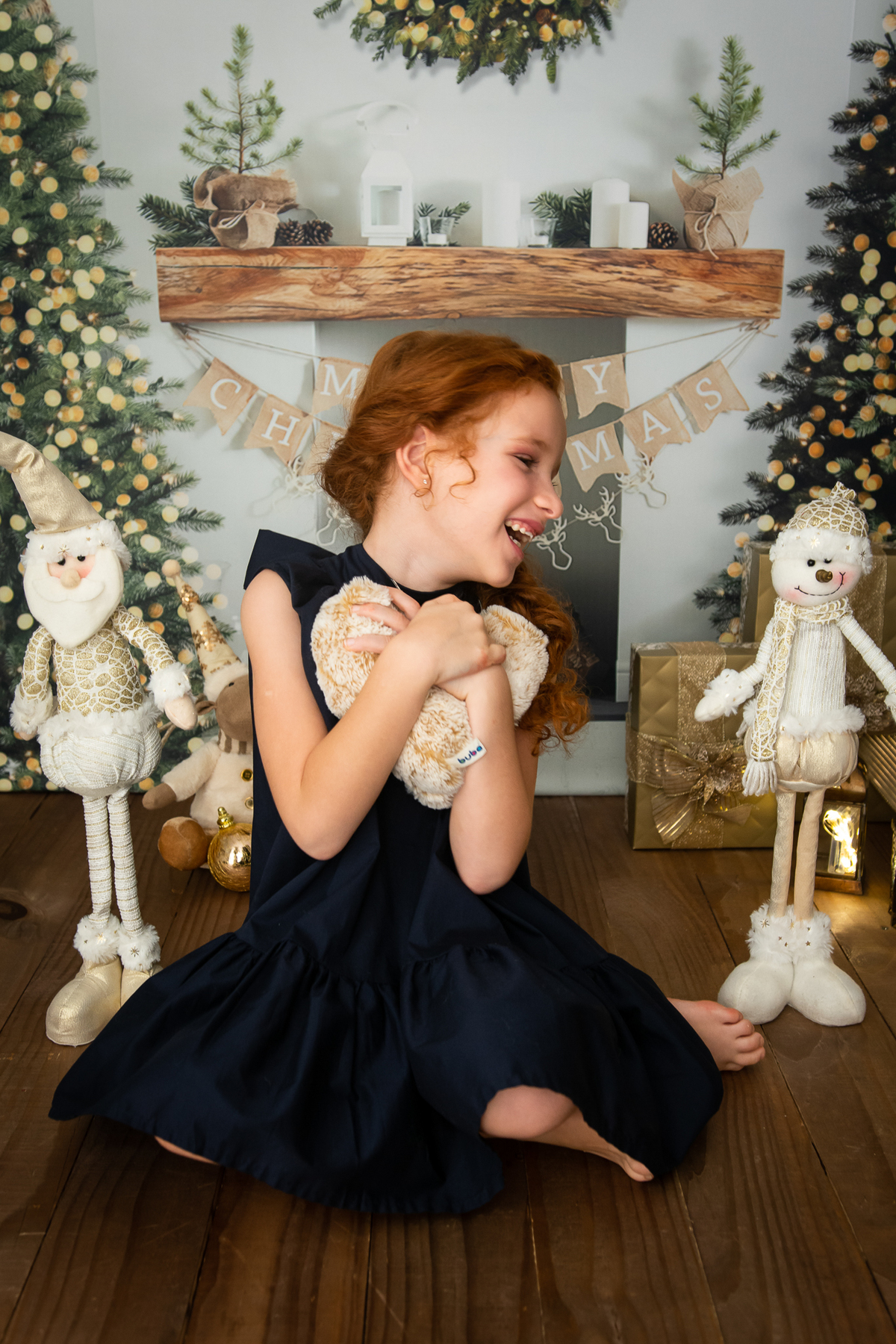 natal 2021, Mini Sessão de Natal, fotos de Natal, sessão de Natal Barra da Tijuca, Estúdio Barra da Tijuca, ensaio infantil barra, newborn barra, fotografia newborn, editorial de natal, modelo profissional, ruivas, melhor fotografa newborn do Rio
