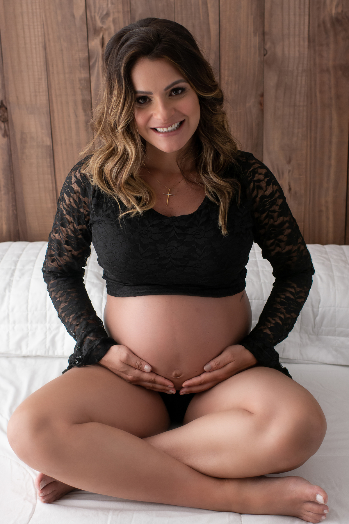 ensaio gestante, fotos de gestante, cabelo e maquiagem incluídos, gestante em estúdio, gestante barra da tijuca, lindas fotos de gestante, fotografia de gestante, fotografia newborn barra da tijuca, melhor fotógrafa newborn, ensaio gestante com newborn