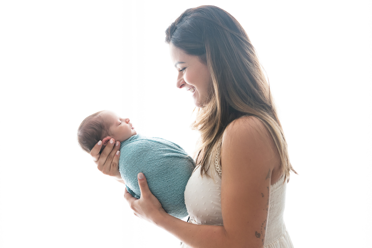 newborn barra da tijuca, melhor fotógrafa newborn do Rio de Janeiro, fotógrafa newborn experiente, fotos newborn, foto de recém-nascido, newborn em estúdio, estúdio climatizado, estúdio na barra, melhor estúdio newborn, pacotes gestante + newborn