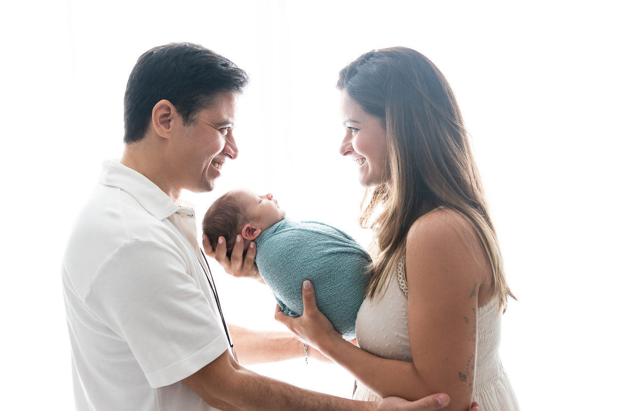 newborn barra da tijuca, melhor fotógrafa newborn do Rio de Janeiro, fotógrafa newborn experiente, fotos newborn, foto de recém-nascido, newborn em estúdio, estúdio climatizado, estúdio na barra, melhor estúdio newborn, pacotes gestante + newborn