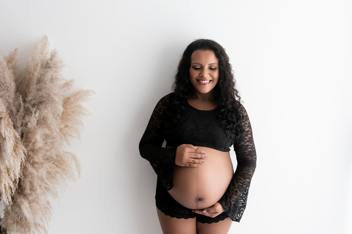 gestante, ensaio gestante, ensaio gestante barra da tijuca, fotógrafa gestante e newborn, melhor fotógrafa newborn do Rio, best newborn photographer in Rio, ensaio gestante em estúdio, fotos de gestante, perinatal barra, pacote gestante e newborn