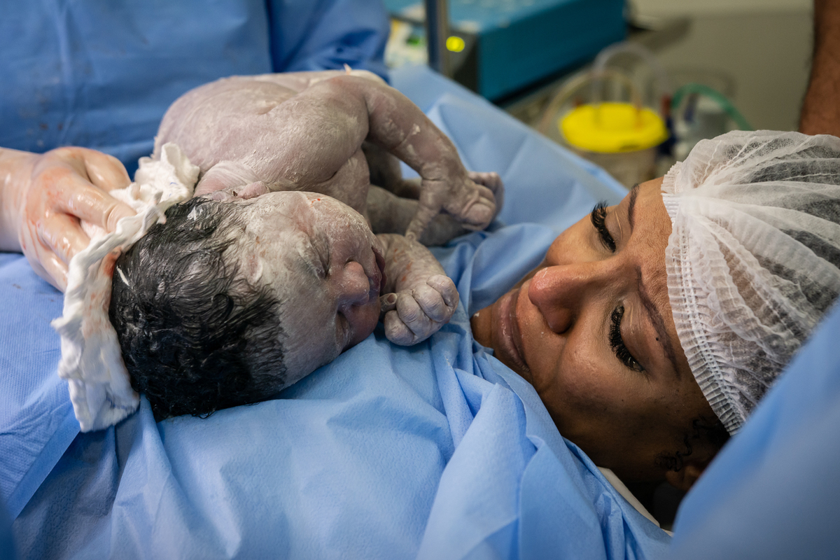 parto, fotografia de parto, cobertura fotográfica de parto, cobertura de parto, filmagem de parto, cesárea, perinatal barra, fotos de parto, melhor fotógrafa de parto