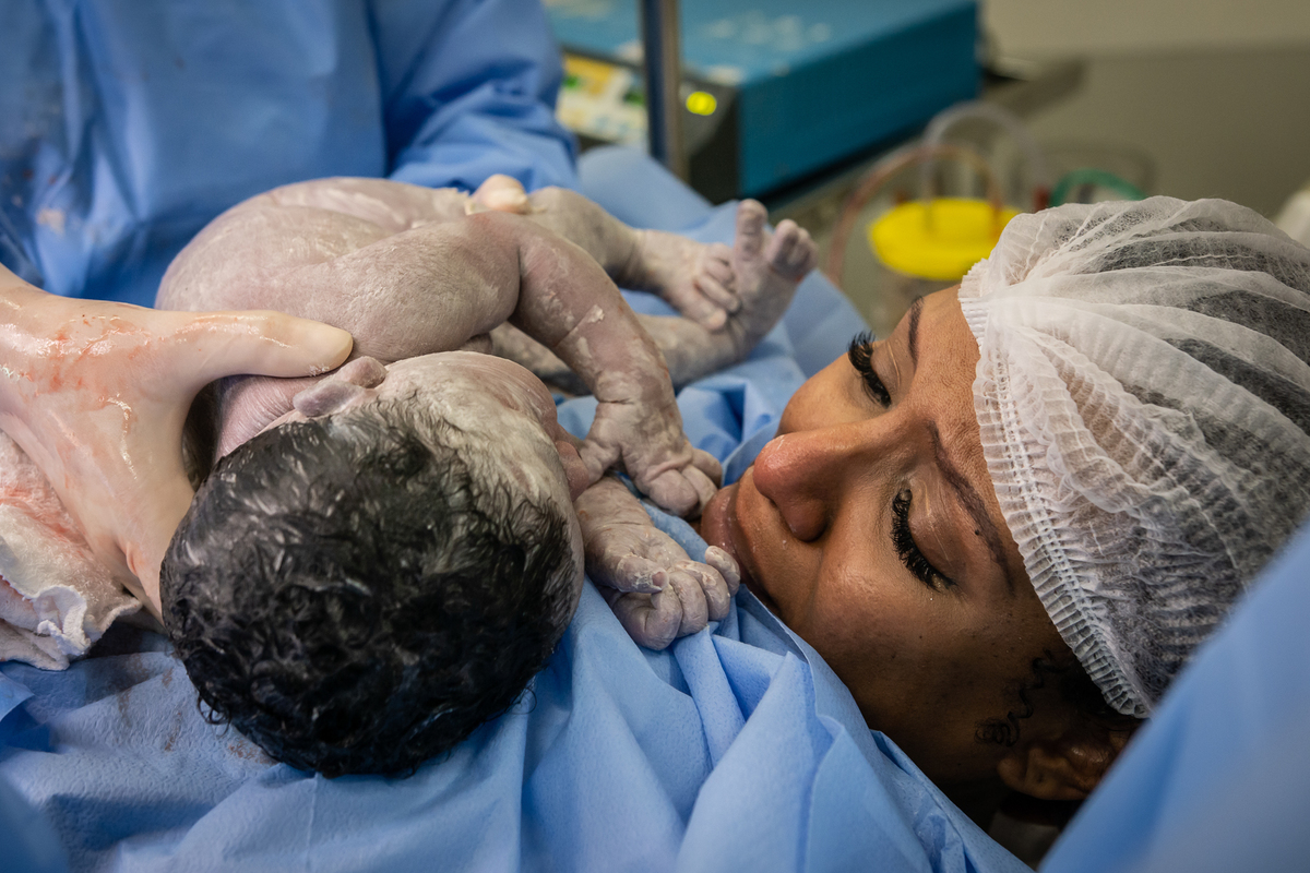 parto, fotografia de parto, cobertura fotográfica de parto, cobertura de parto, filmagem de parto, cesárea, perinatal barra, fotos de parto, melhor fotógrafa de parto