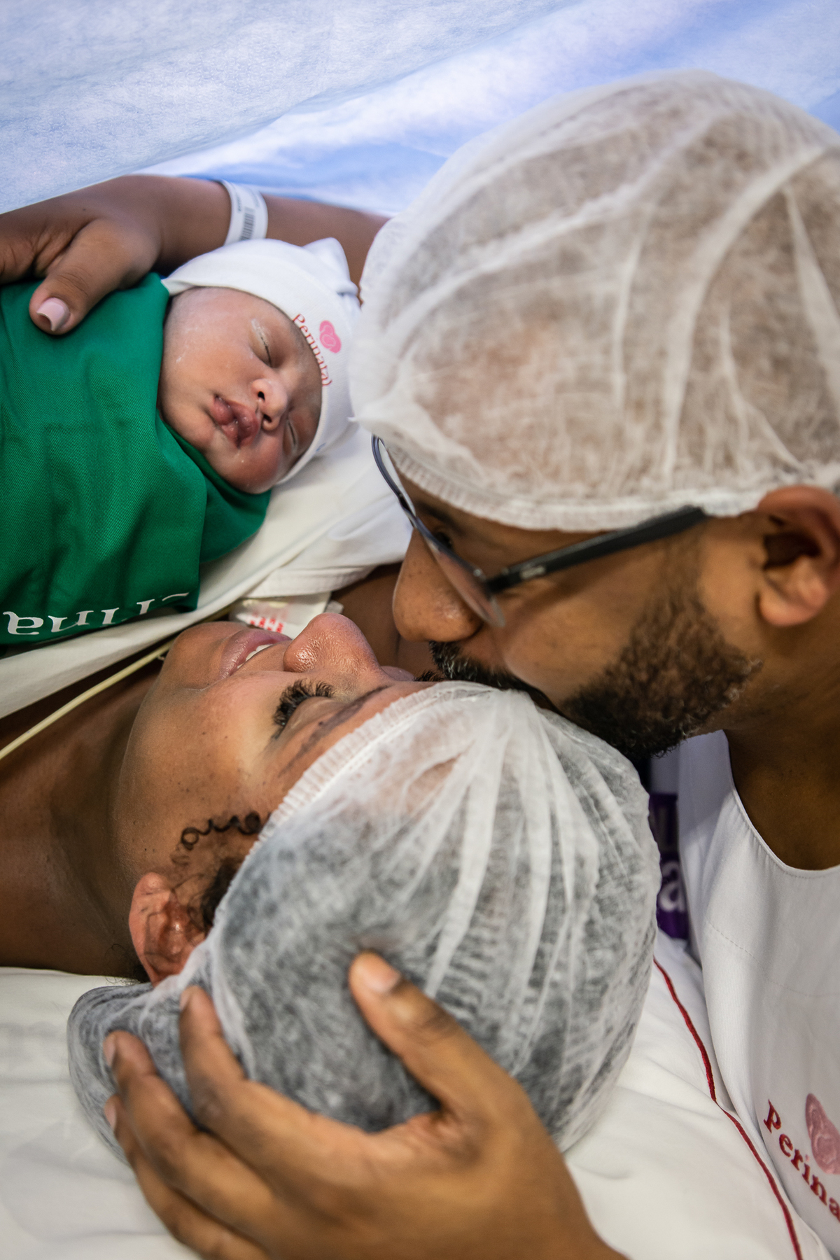 parto, fotografia de parto, cobertura fotográfica de parto, cobertura de parto, filmagem de parto, cesárea, perinatal barra, fotos de parto, melhor fotógrafa de parto